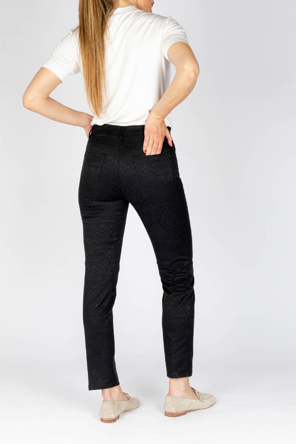 L.Pucci Pantaloni Disegno Fiore Colore Nero, Linea Jeans Tessuto Jacquard
