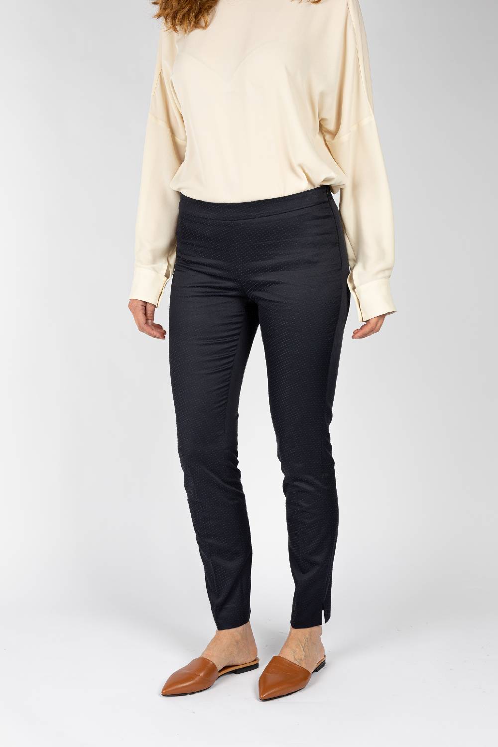 L.Pucci Pantaloni Effetto Punto Spillo Colore Blu, Linea A Sigaretta Tessuto Jacquard