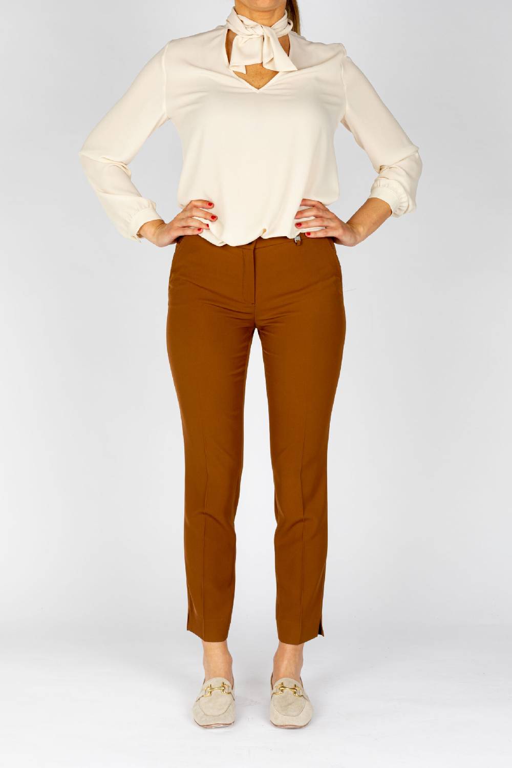 L.Pucci Pantaloni gamba morbida colore biscotto tessuto cady