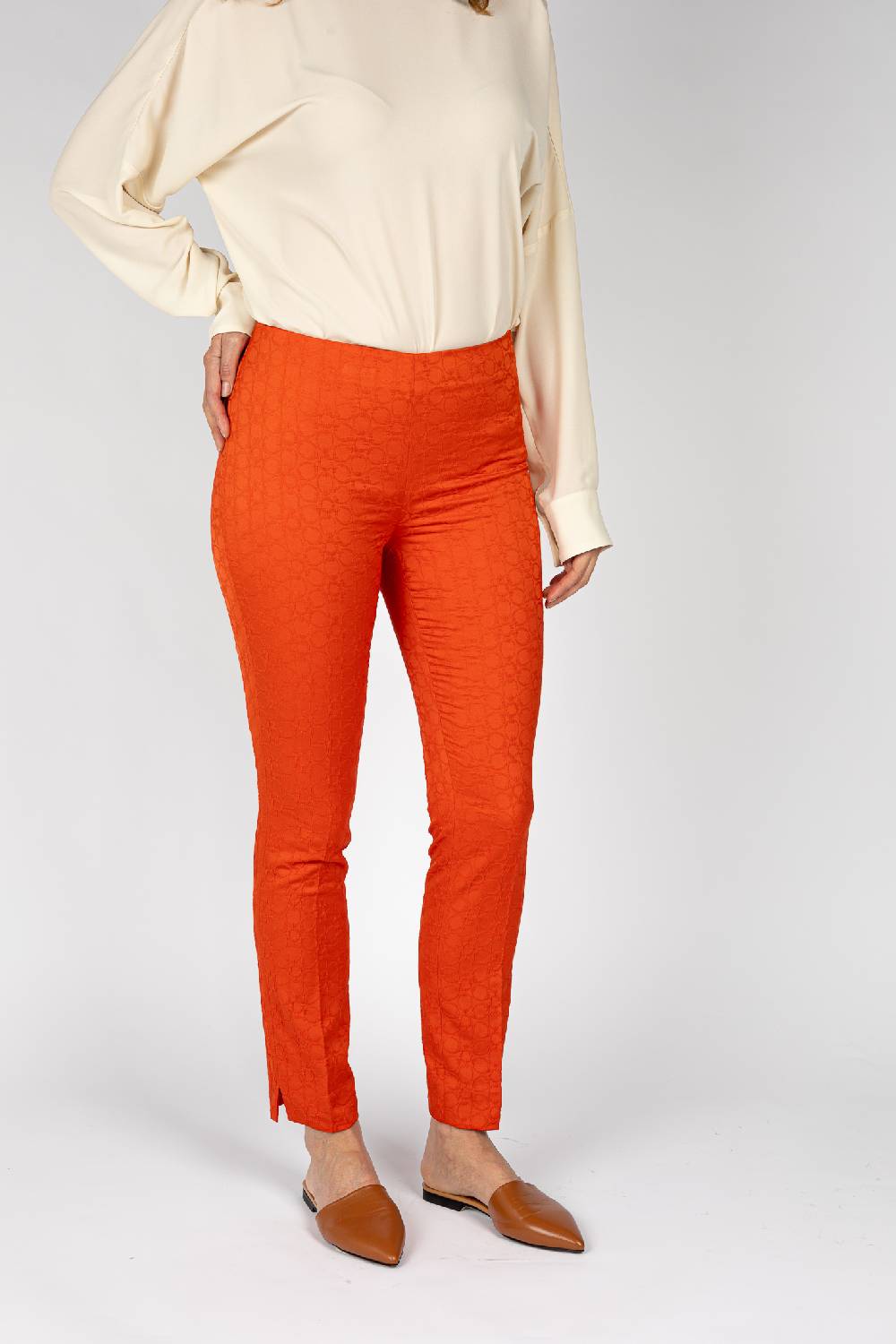 L.Pucci Pantaloni Jacquard A Fiore Colore Arancio, Linea Stretta