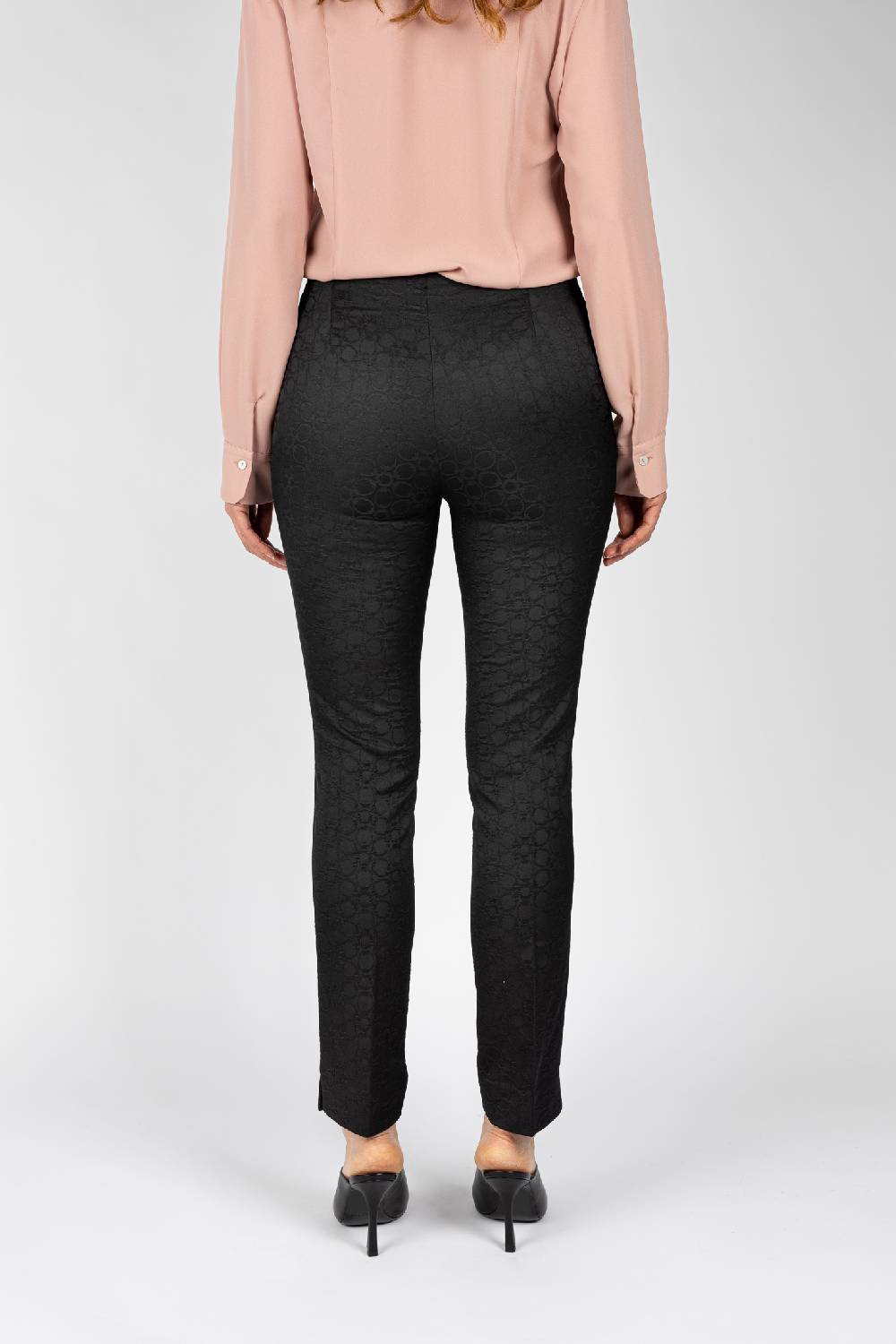 L.Pucci Pantaloni Jacquard A Fiore Colore Nero, Linea Stretta