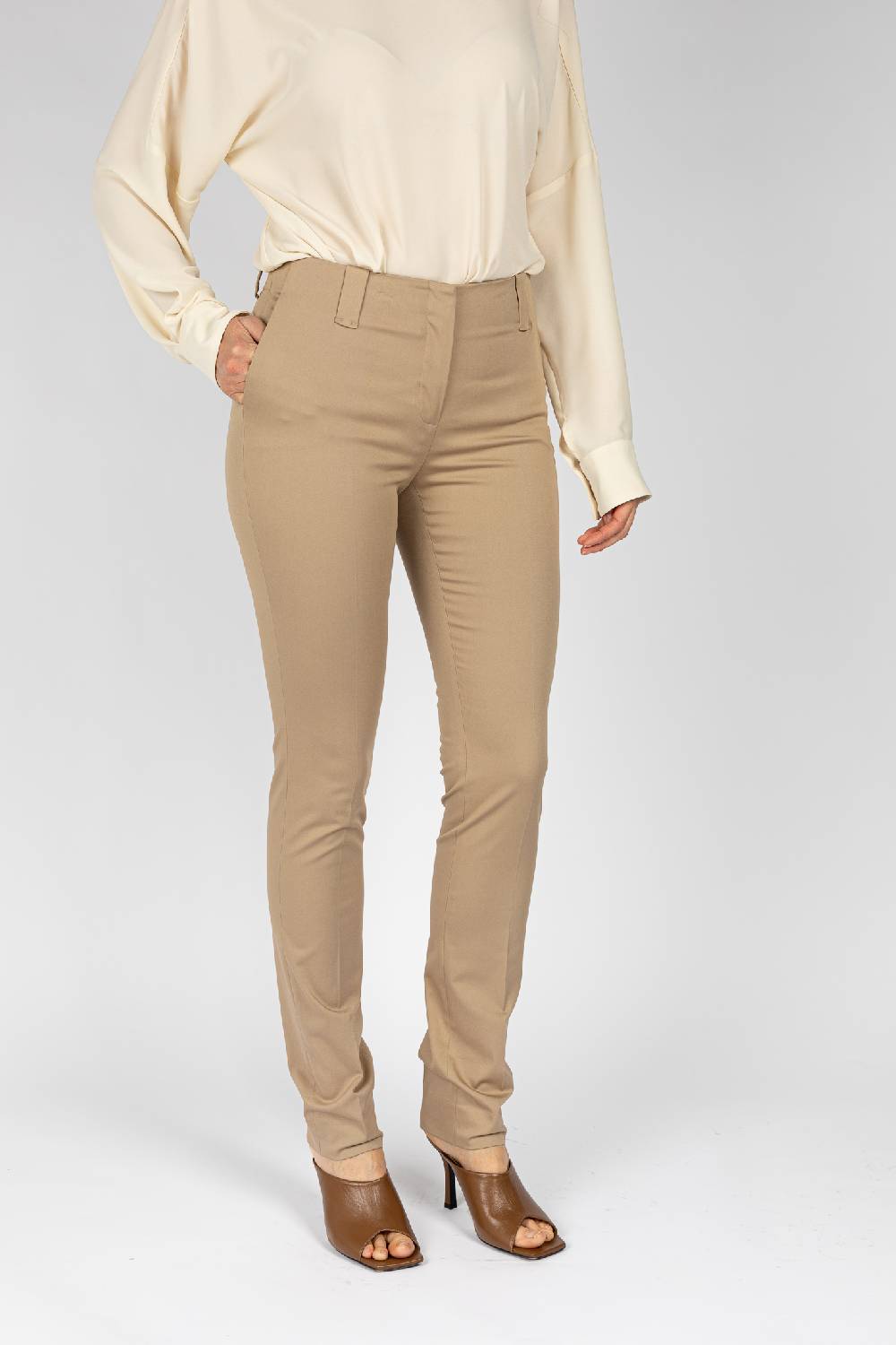 L.Pucci Pantaloni Tessuto Colore Beige, Gamba Regolare