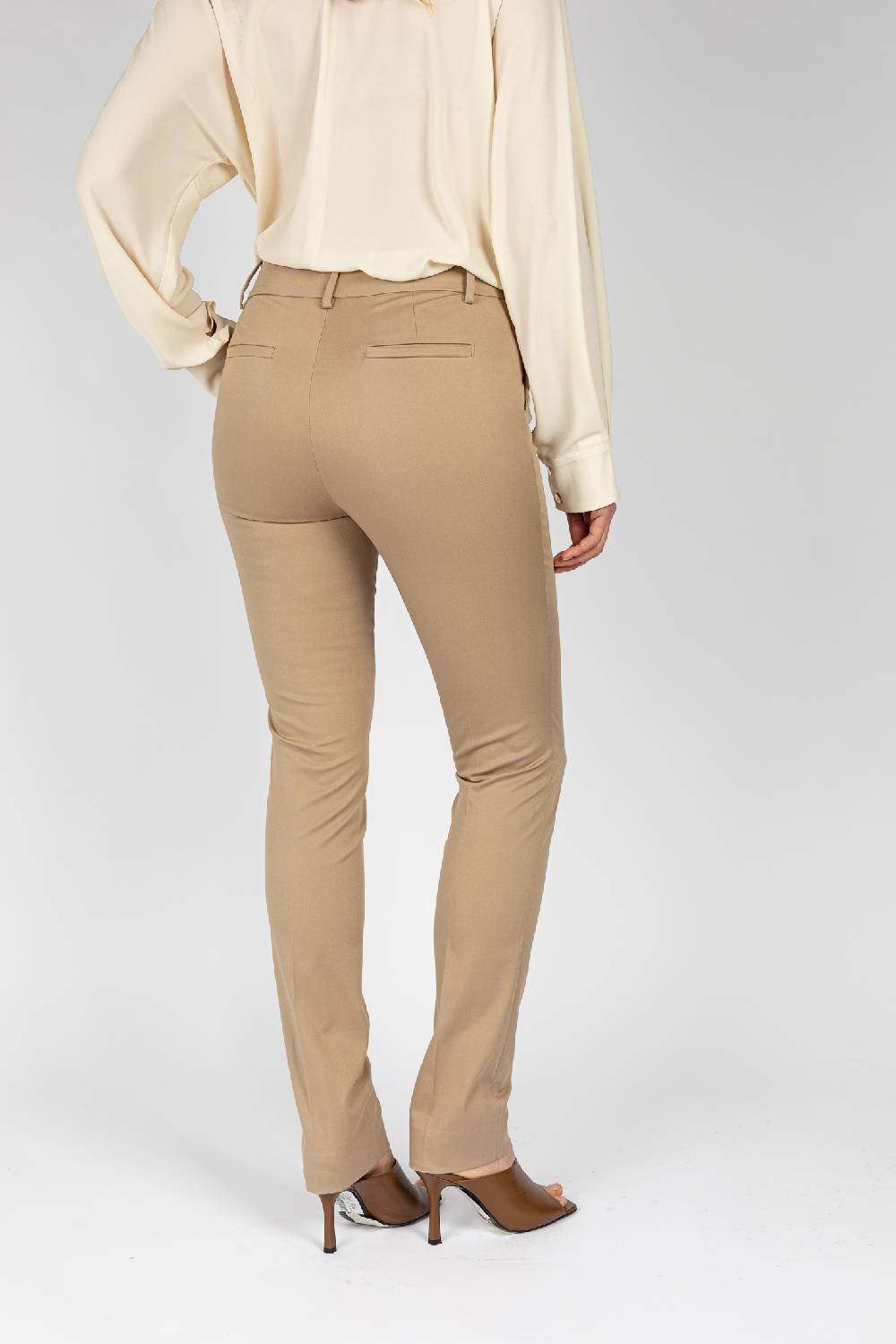 L.Pucci Pantaloni Tessuto Colore Beige, Gamba Regolare