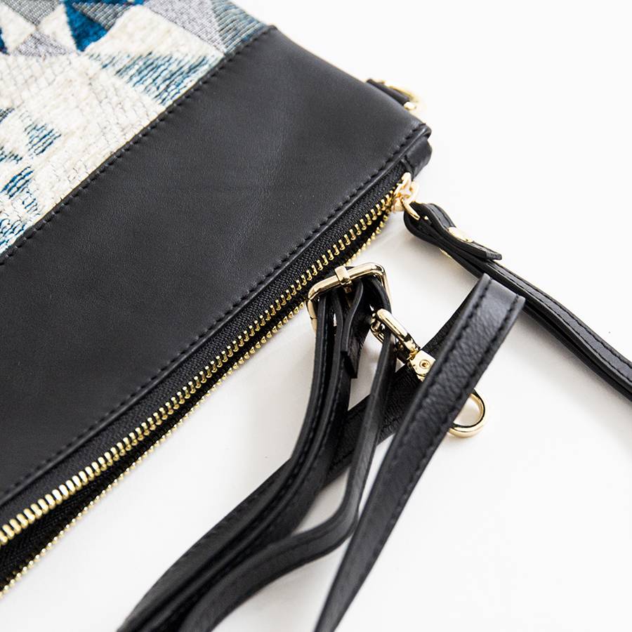 Laura Di Maggio EMILY – Busta In Pelle E Tessuto Bianco E Petrolio