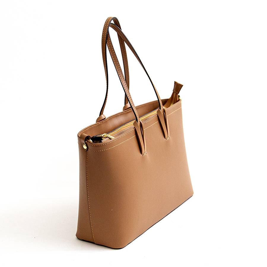 Laura Di Maggio NIKITA – Shopping In Pelle Elegant Cuoio