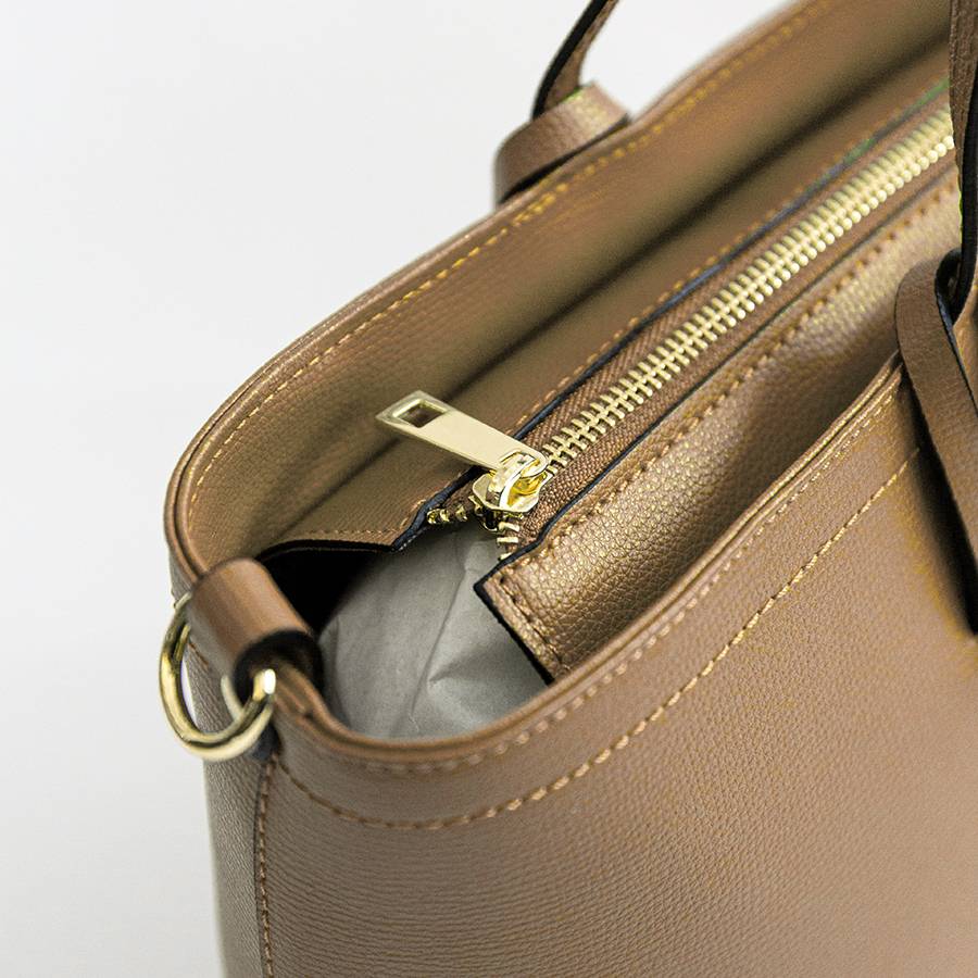 Laura Di Maggio NIKITA – Shopping In Pelle Saffiano Biscotto