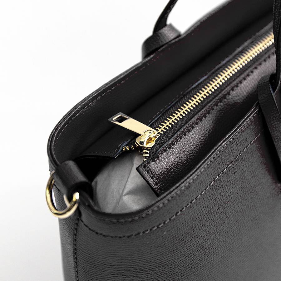 Laura Di Maggio NIKITA – Shopping In Pelle Saffiano Nera