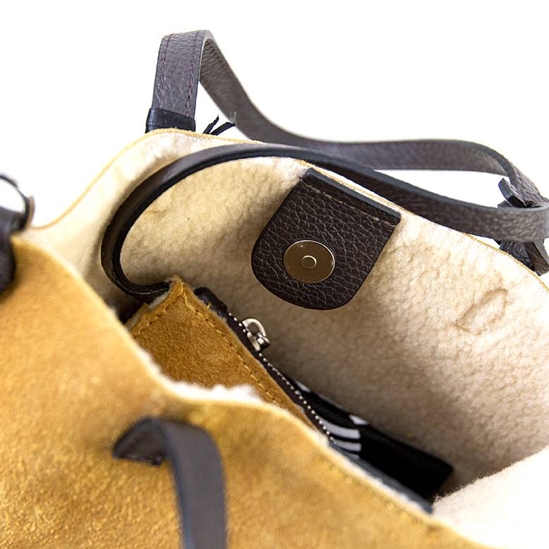 Laura Di Maggio TRUDI – Borsa In Camoscio Ed Eco Montone Ocra