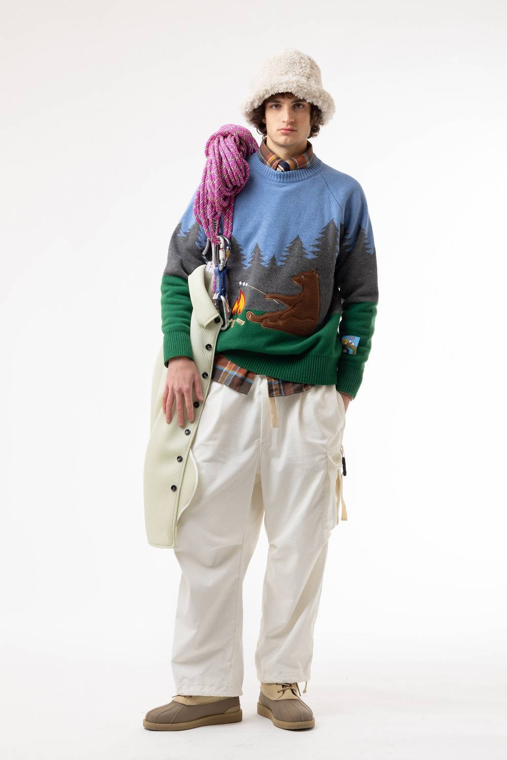 Lc23 Bear Jaquard Sweater