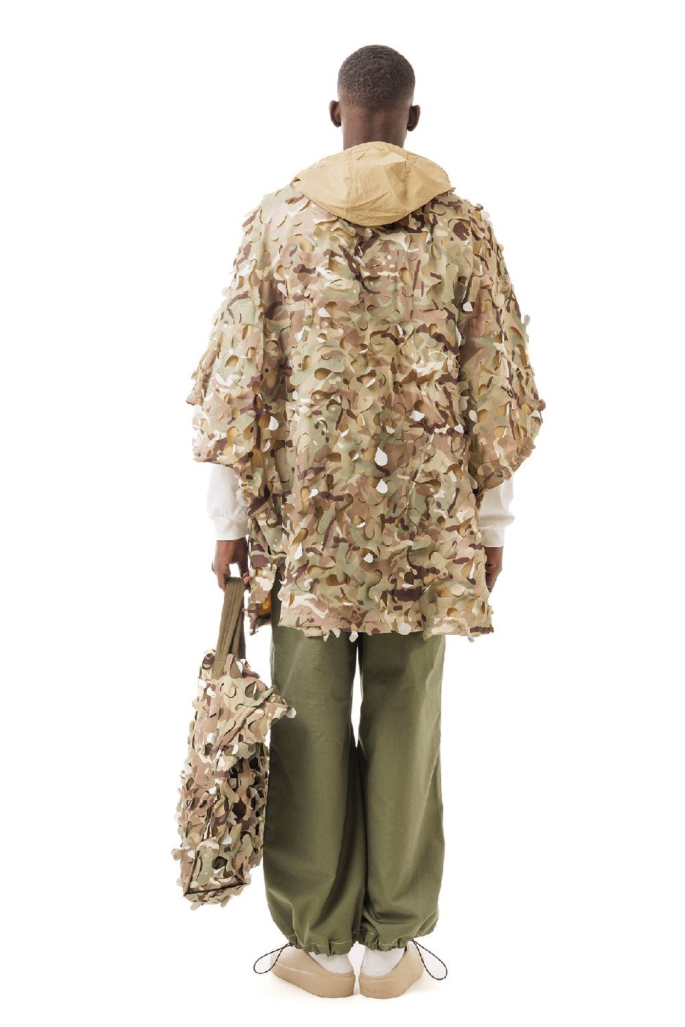 Lc23 Laserated Nylon Camo Beige Cape Coat