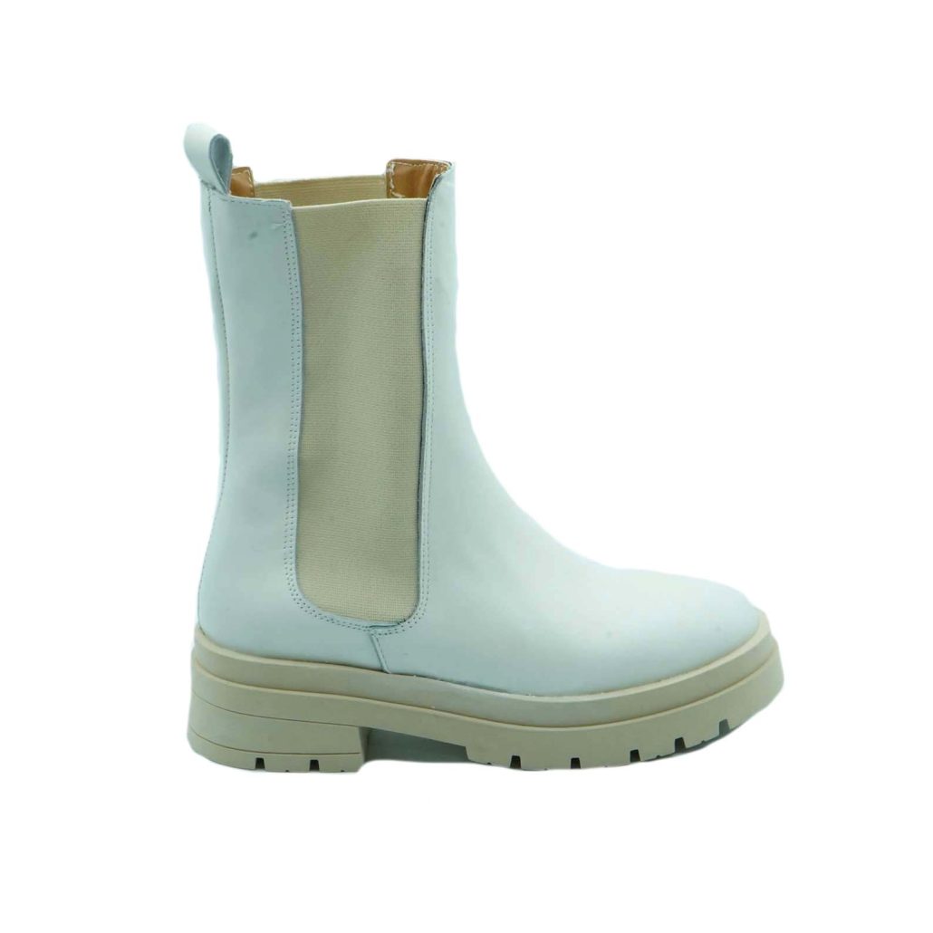 Lea Gu biker in nappa, elastici laterali, occhiello posteriore, fondo gomma 40mm