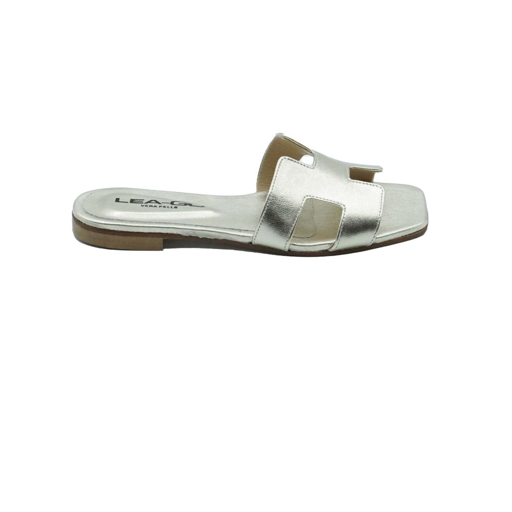 Lea Gu ciabattina in nappa laminata, fascia frontale, punta quadrata, tacco 10mm