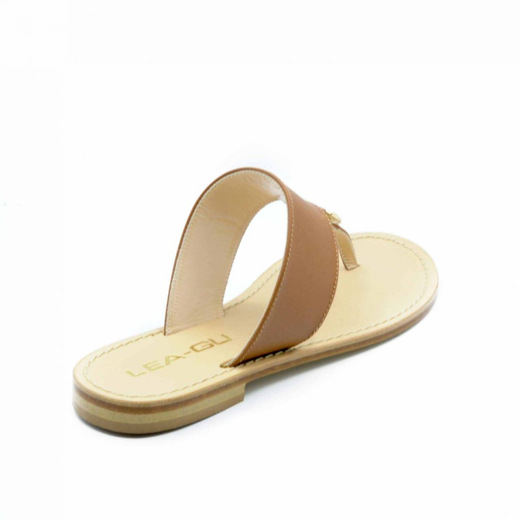 Lea Gu Infradito In Nappa, Accessorio Oro Frontale, Tacco 10 Mm