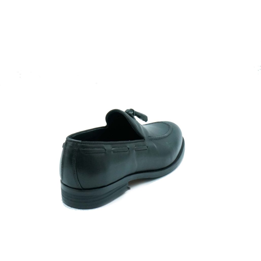 Lea Gu Mocassino In Vitello, Nappine Frontali, Tacco 25mm