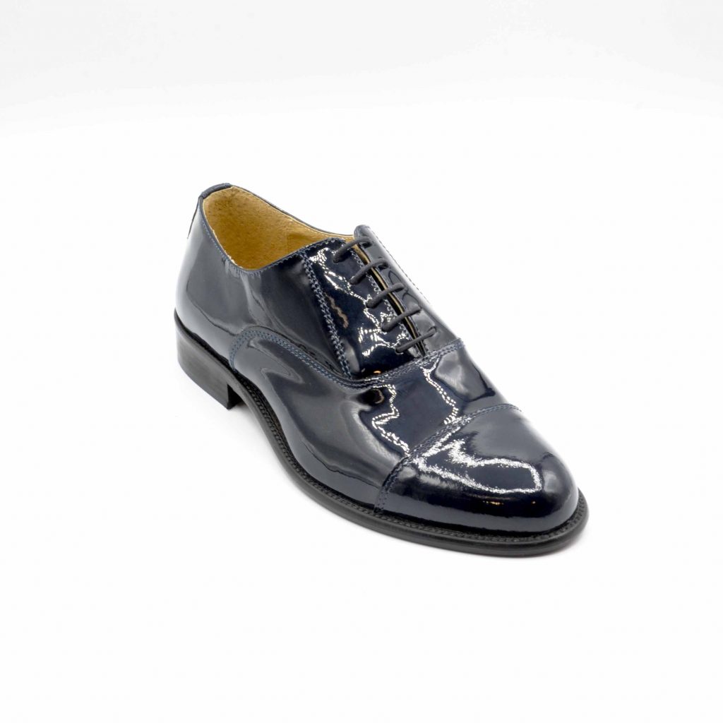 Lea Gu Scarpa In Vernice Allacciatura Frontale E Taglio In Punta, Tacco 25 Mm