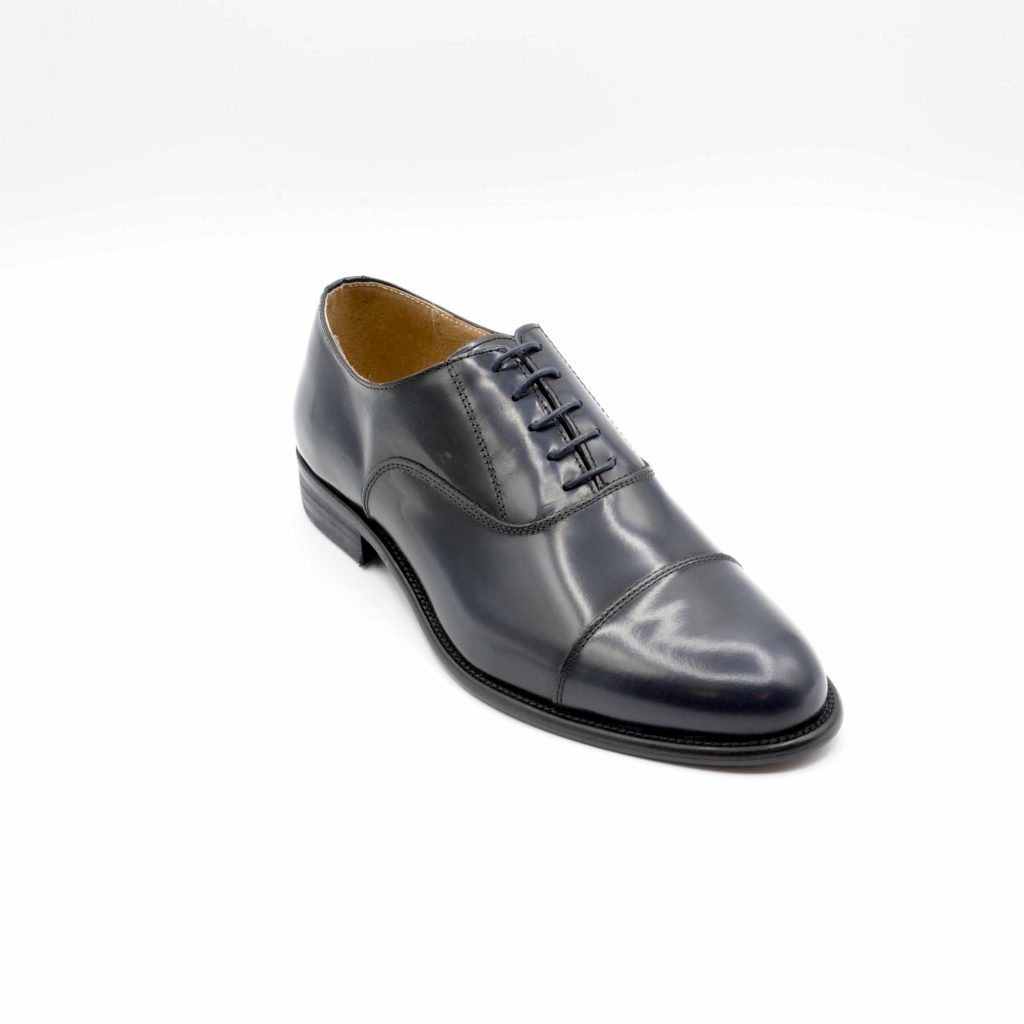 Lea Gu Scarpa In Vitello Abrasivato Con Allacciatura Frontale E Taglio In Punta, Tacco 25 Mm