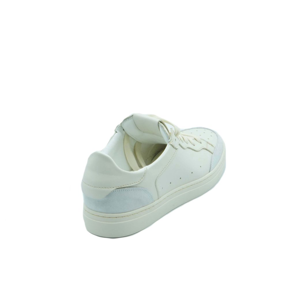 Lea Gu Sneakers In Nappa, Allacciatura Frontale, Tallone In Contrasto, Fondo Gomma 30mm