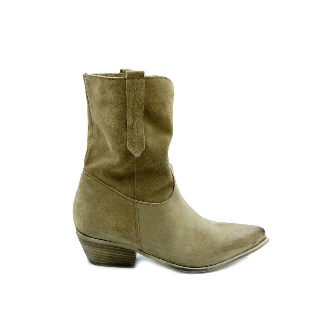 Lea Gu texano in camoscio, occhielli laterali, tacco 40mm