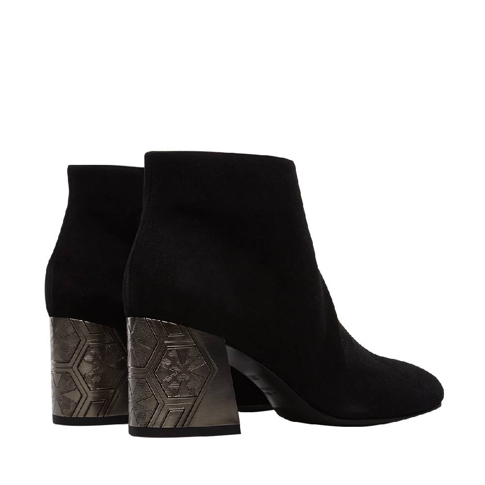 Lella Baldi Margot Black