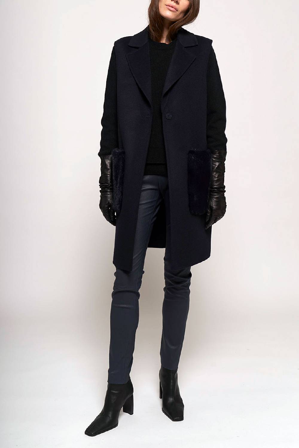 Manzoni 24 Gilet in tessuto cashmere Loro Piana con tasche visone