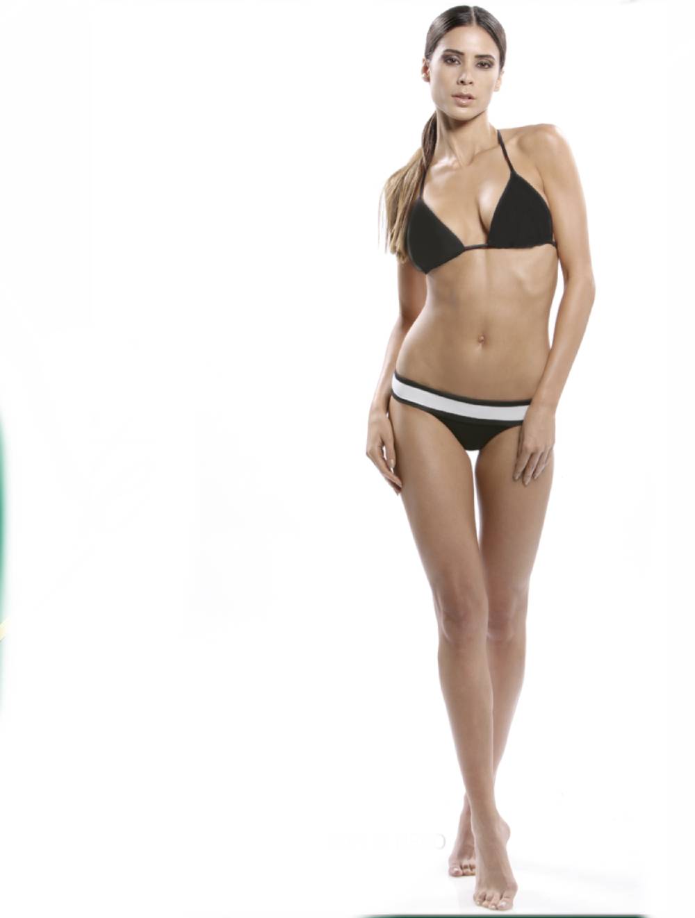 Nadia Guidi 01.a WIMBLEDON Nero Bikini