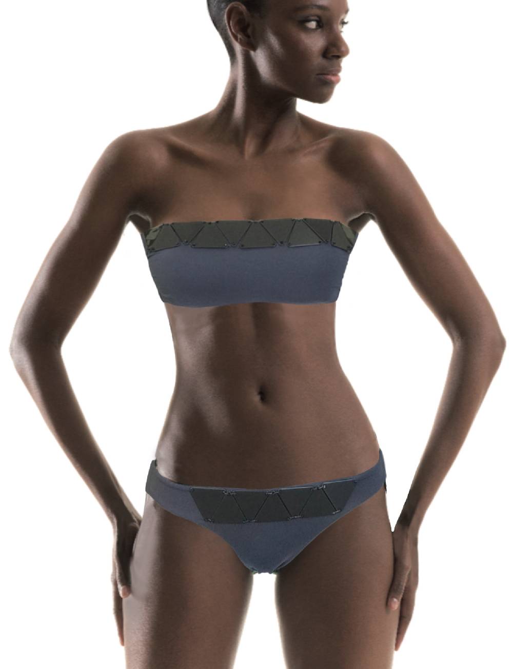 Nadia Guidi 19.d IDOLE Gris