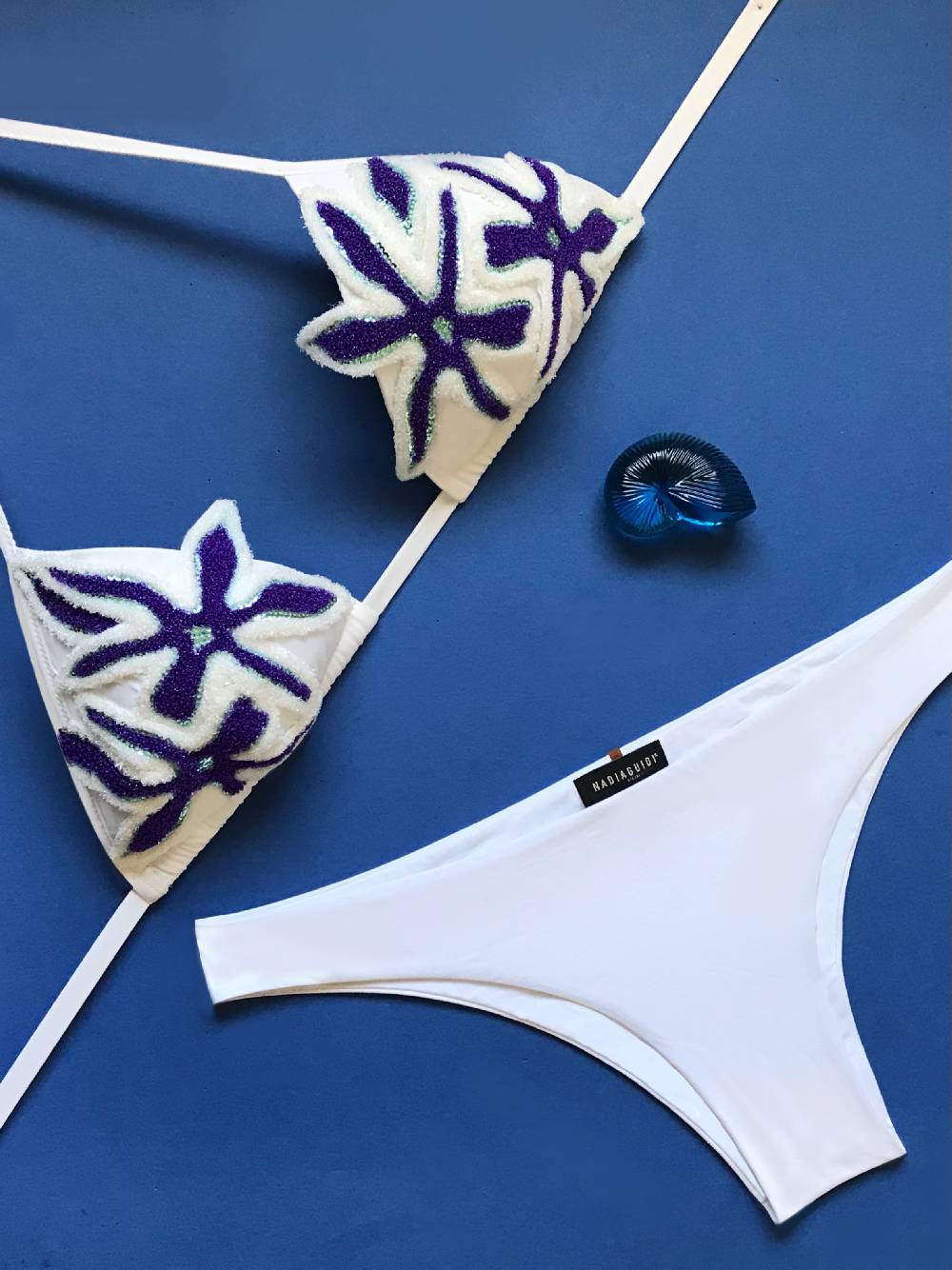 Nadia Guidi 56.c ANGEL Bianco