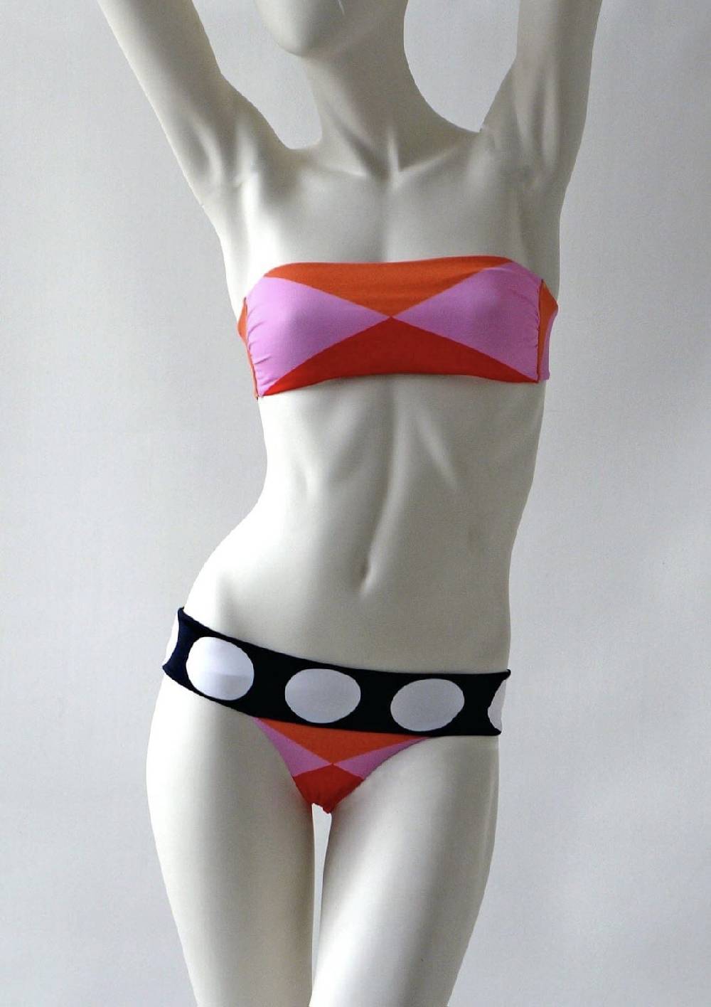 Nadia Guidi 68.c COLORAMA Fascia