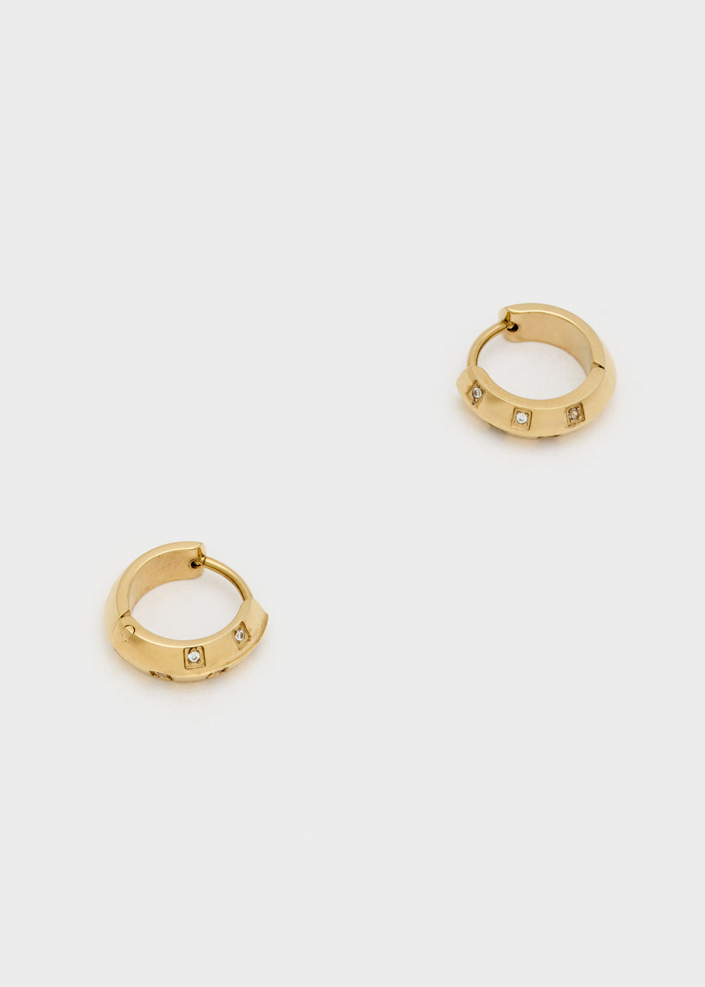 Nalí 14KT GOLD PLA. S. STEEL HOOP EARRINGS W/ STONES