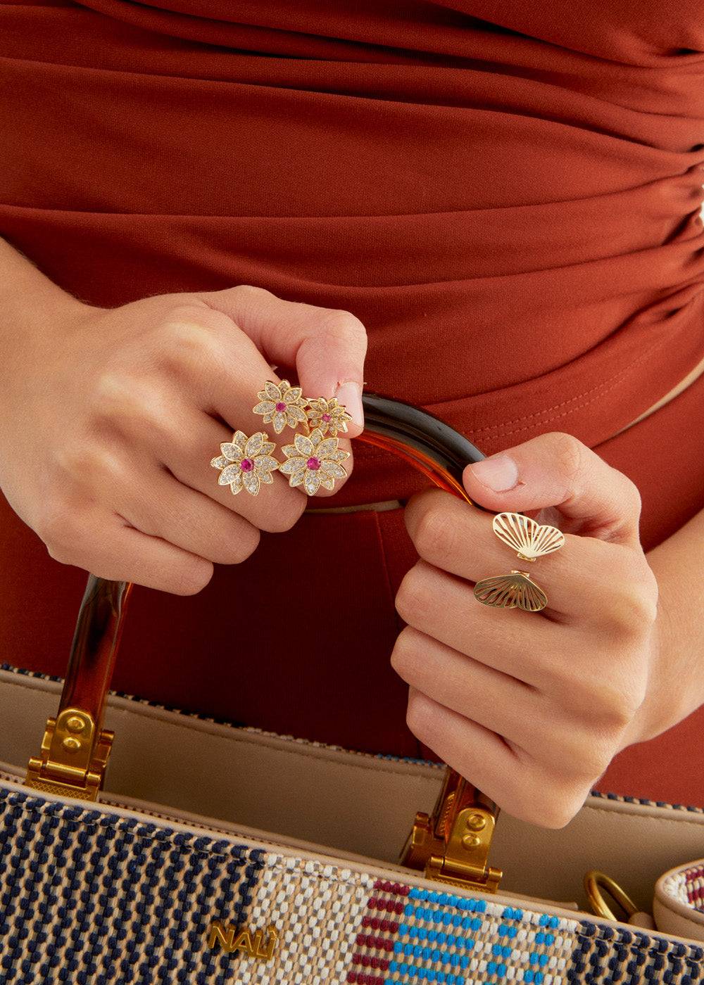 Nalí BOUQUET GOLD RING W/ STONES