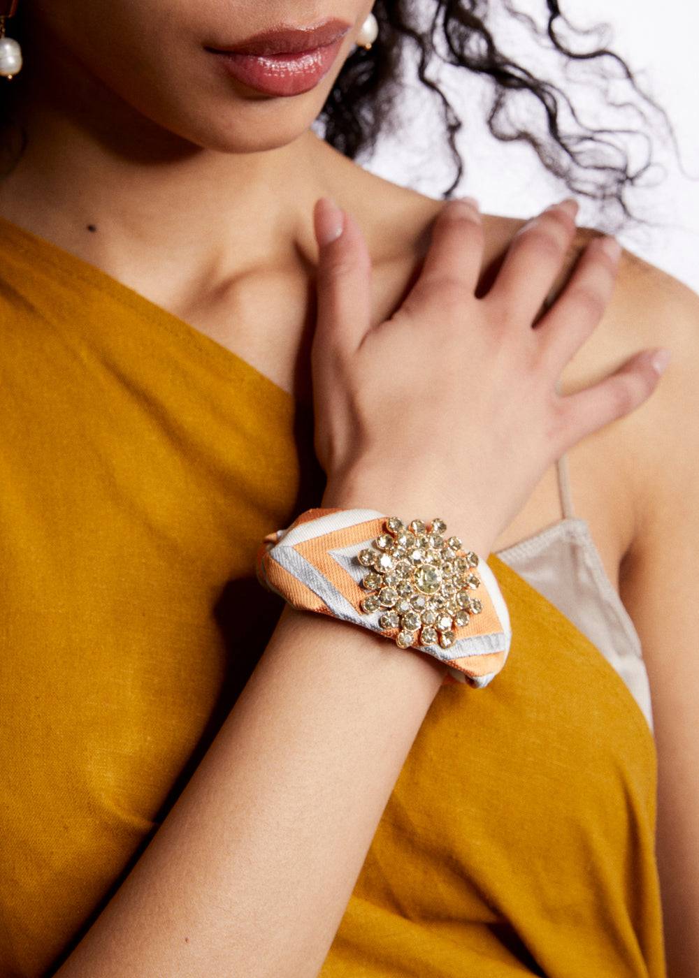 Nalí FABRIC ORANGE BRACELET W/ STONES