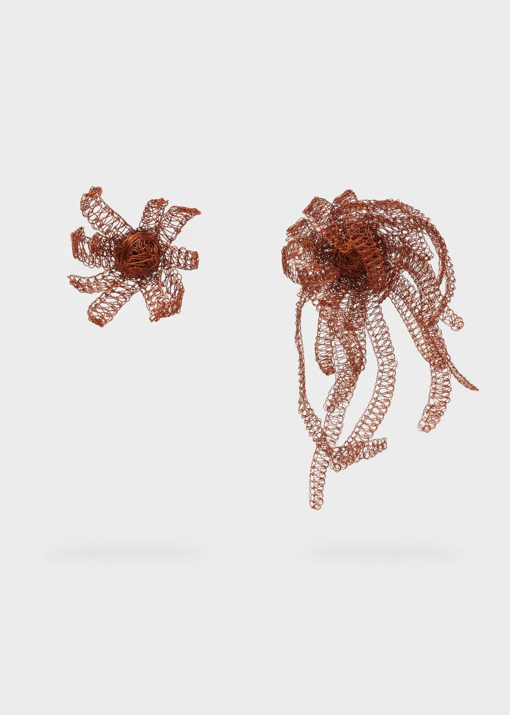 Nalí FLOWER EARRINGS IN COPPER WIRE + COLORS