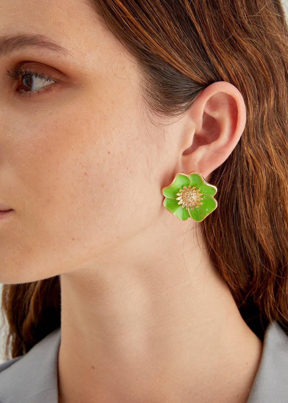 Nalí FLOWER LOBE ENAMEL EARRINGS + COLORS