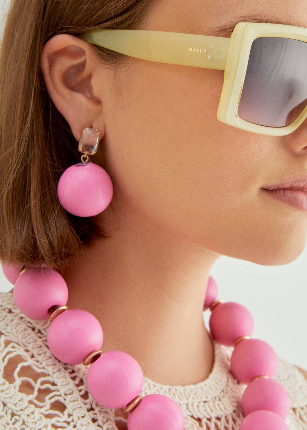 Nalí ITHACA EARRINGS W/ WOOD PEARL + COLORS