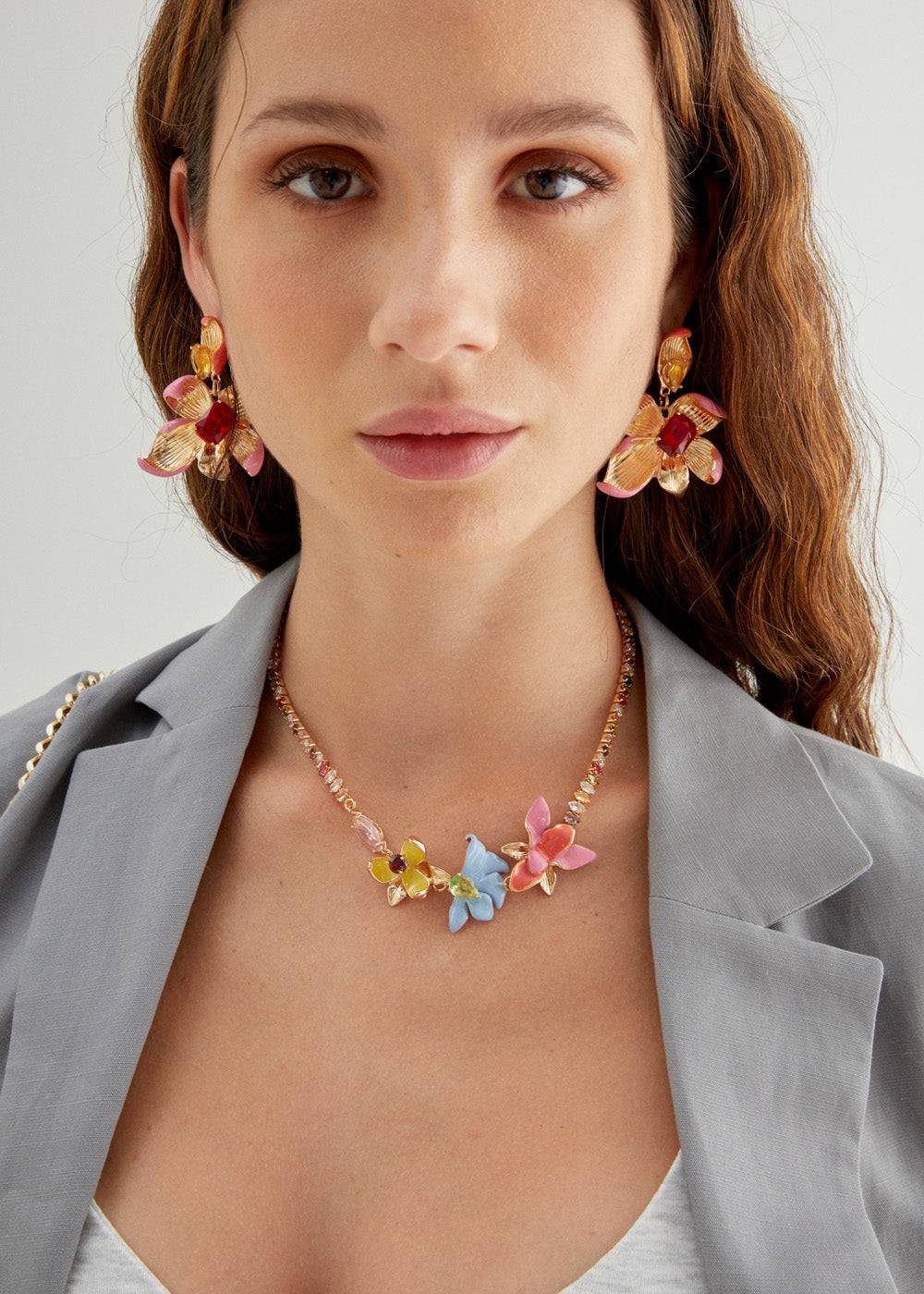 Nalí NECKLACE WITH ENAMEL FLOWERS AND STONES