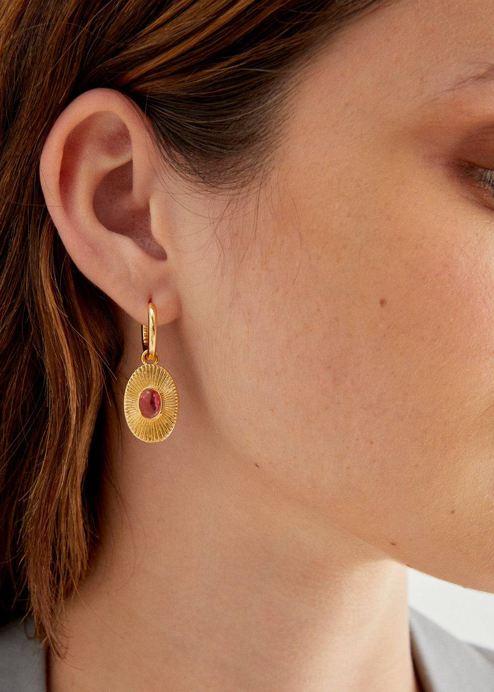 Nalí ZOLA OVAL EARRINGS W/STONE + COLORS