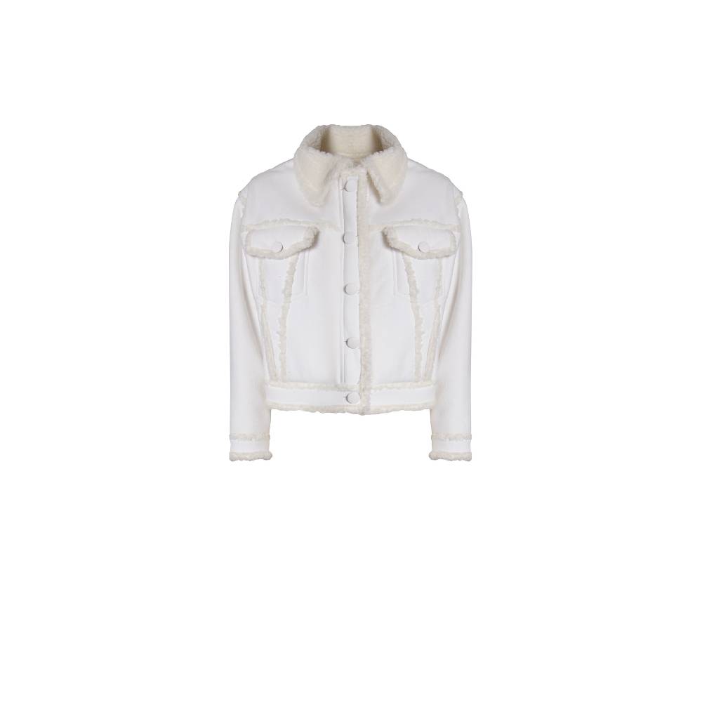 Nineminutes U&O – THE TRUCKER WHITE