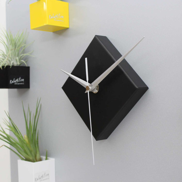 Kalamitica Kronos - Orologio Magnetico Quadrato / Nero Opaco
