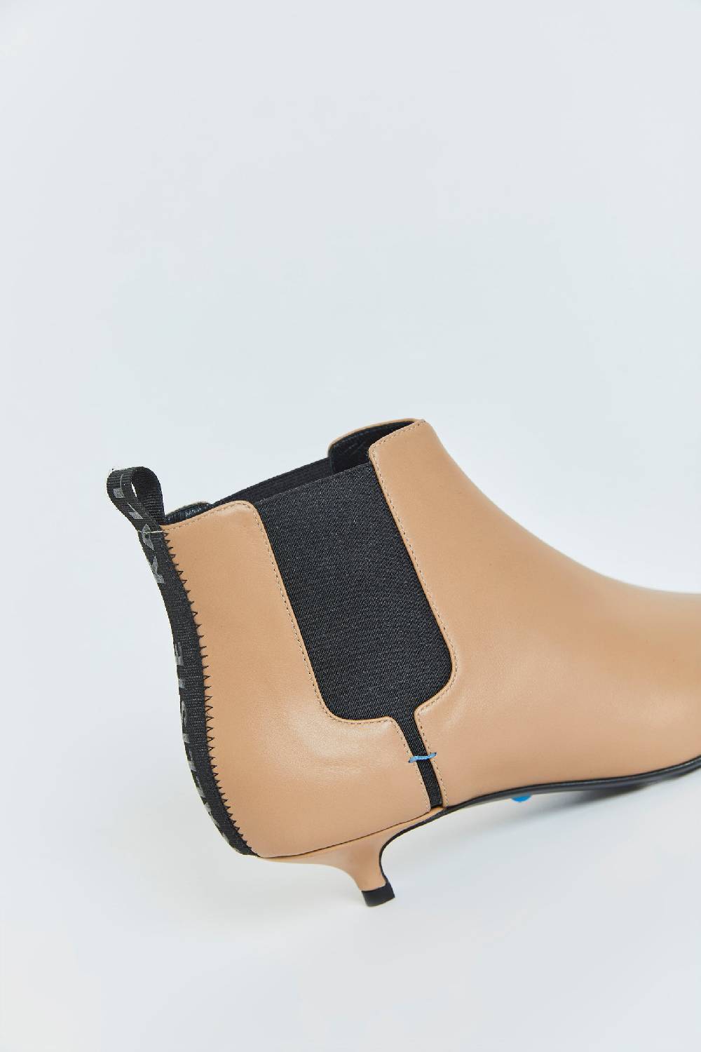 Kalliste K30 KITTEN HEEL BOOTS CAMEL