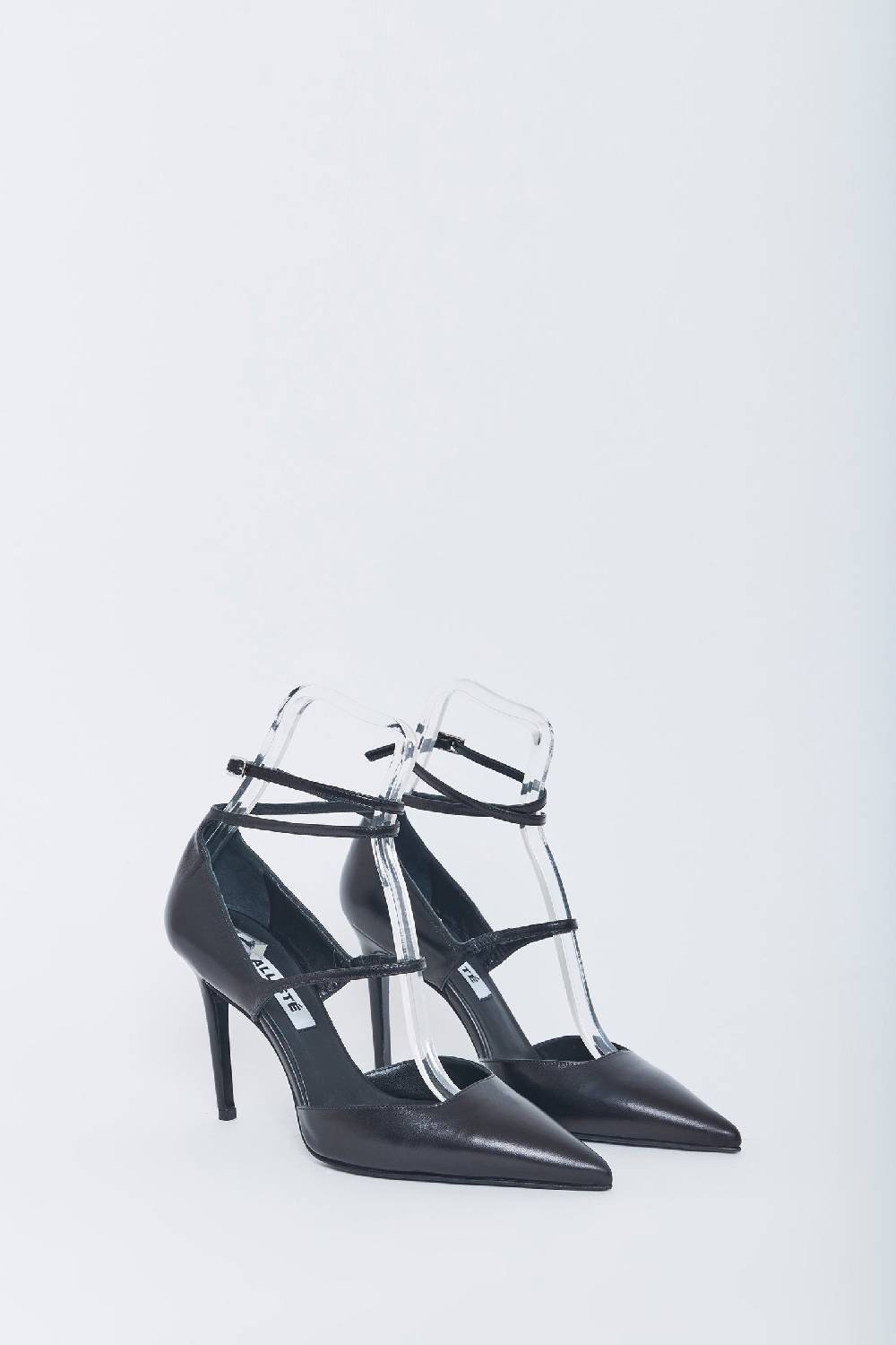 Kalliste K95 DÉCOLLETÉ BLACK