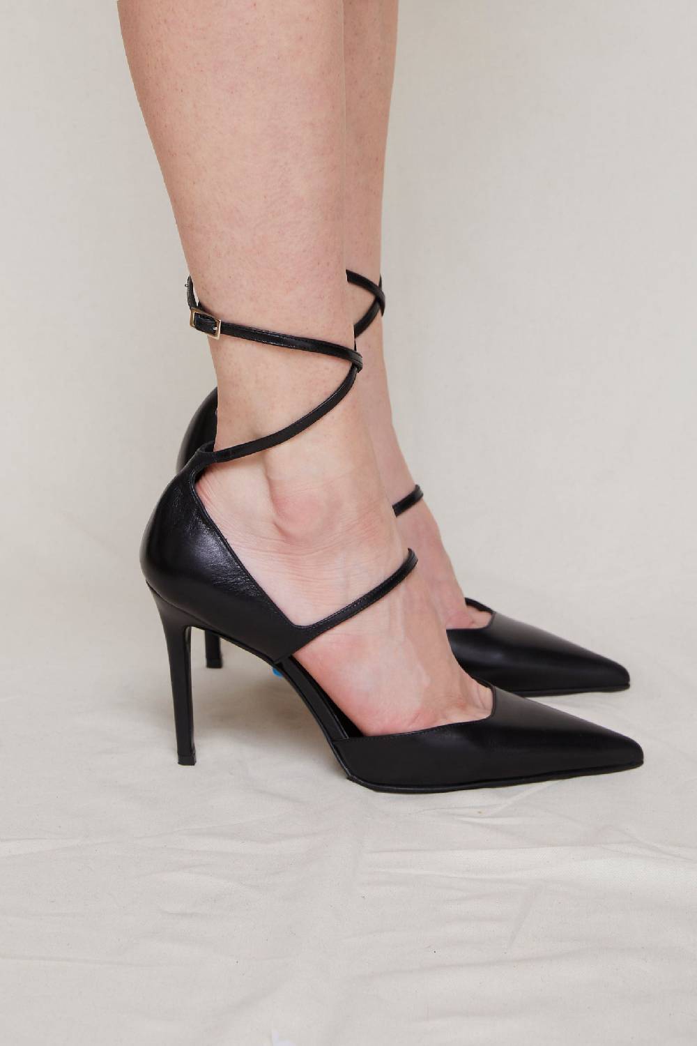 Kalliste K95 DÉCOLLETÉ BLACK