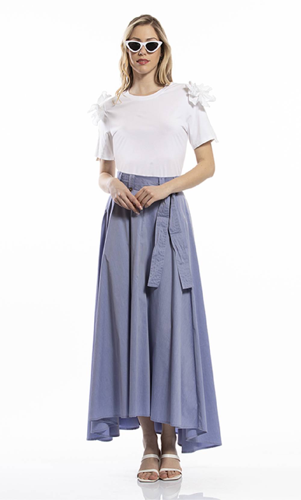 Koralline T-SHIRT CON FIOCCO SULLE MANICHE