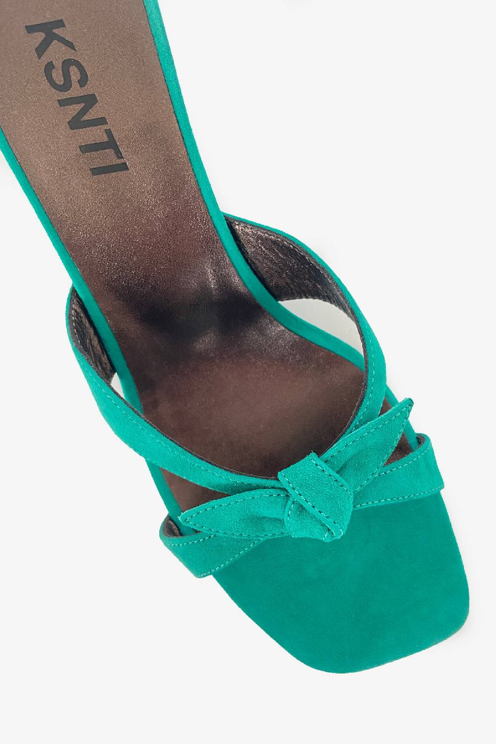 Kristina Ti KARINA - Four-leaf Clover