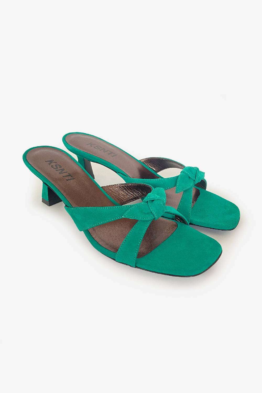 Kristina Ti KARINA - Four-leaf clover