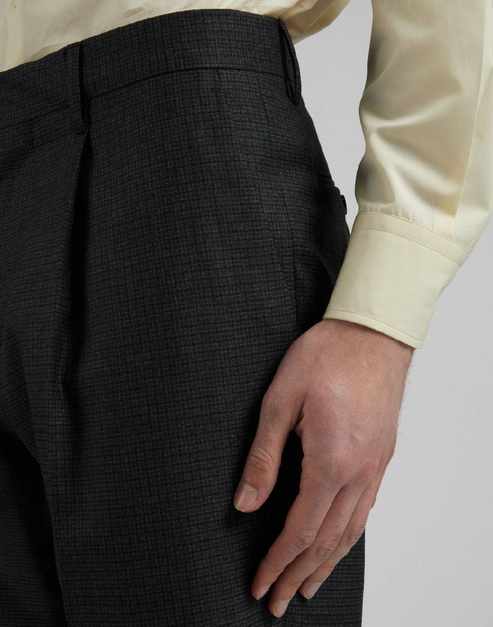 Lardini Abito Linea Feeling Grigio-nero In Tessuto Damier In Pura Lana