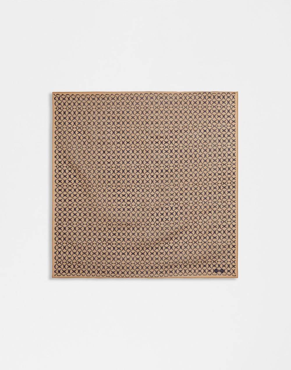 Lardini Foulard in seta con disegno geometrico