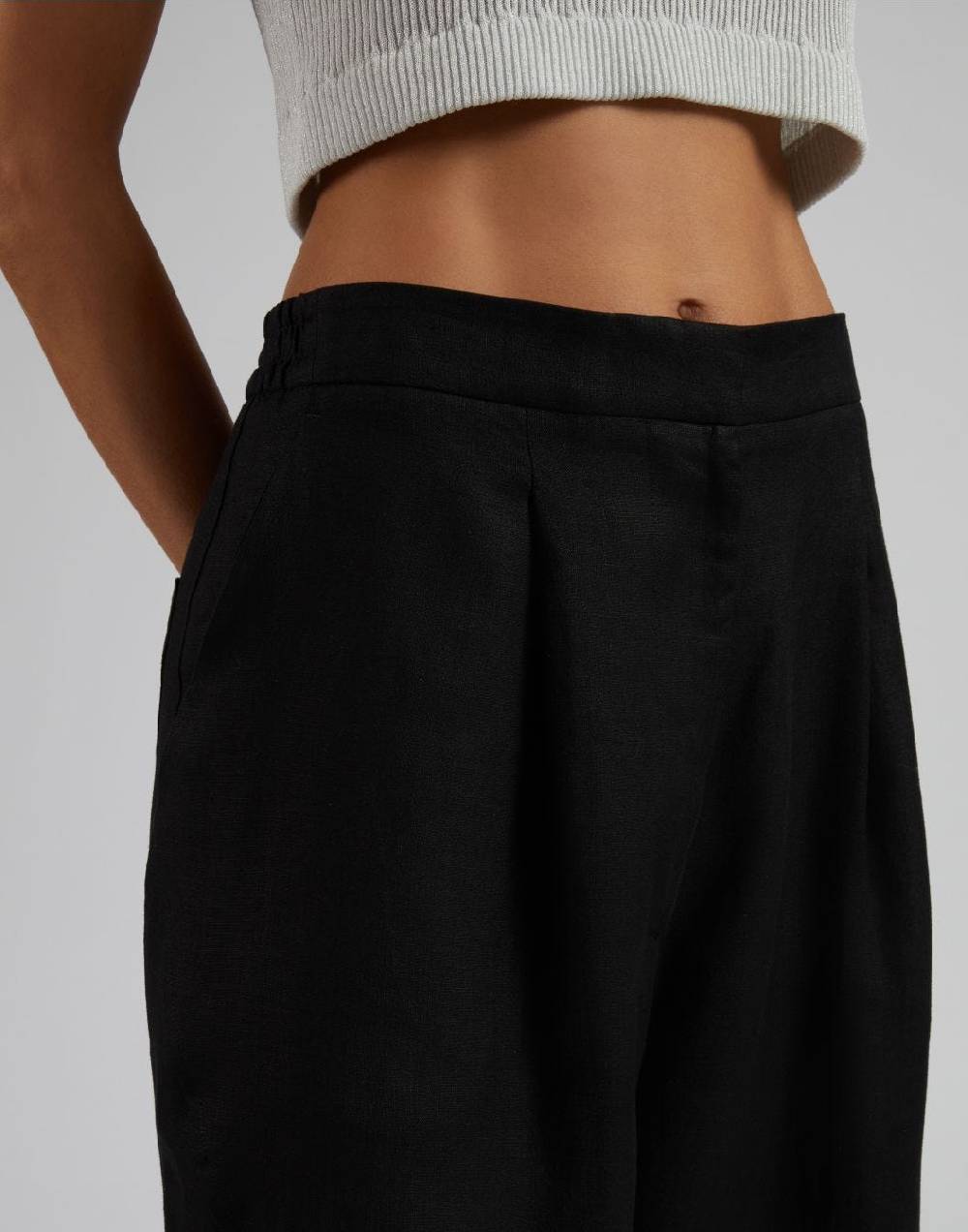 Lardini Pantalone Ampio A Vita Bassa In Tela Di Lino Nero