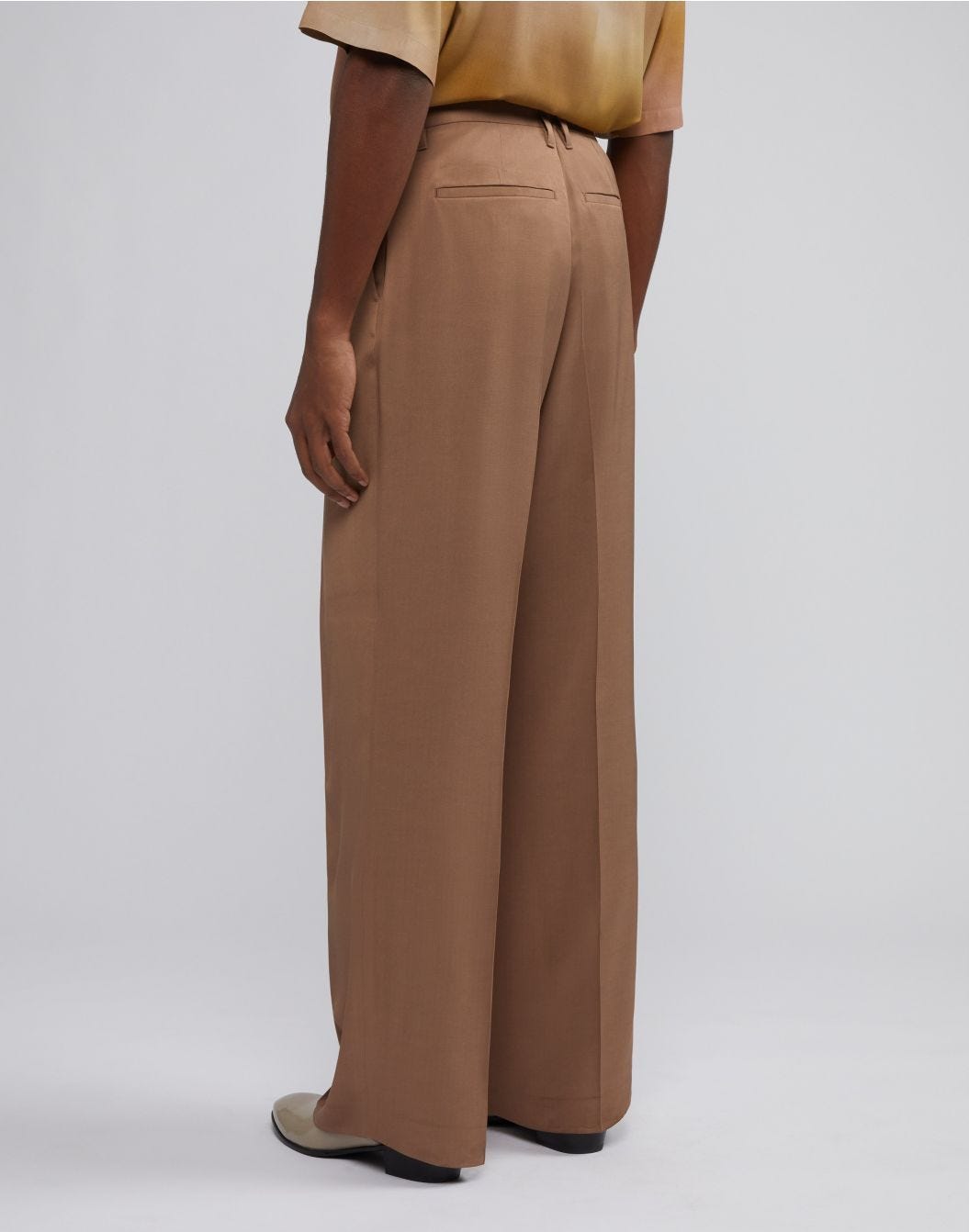 Lardini Pantalone Comfort Miami In Viscosa Nocciola