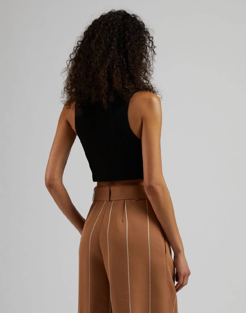 Lardini Top Corto In Maglia A Costina Nero In Viscosa