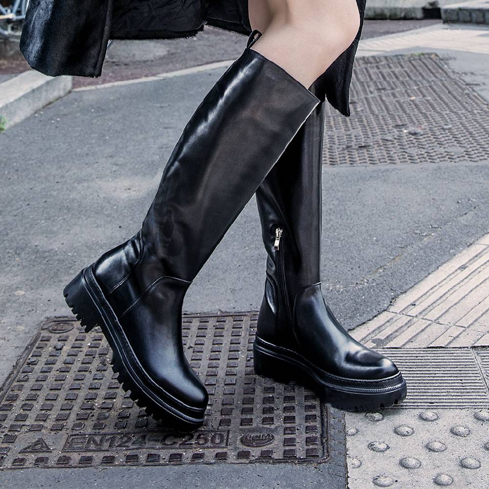 Laura Bellariva Stivale in pelle nera effetto tubo